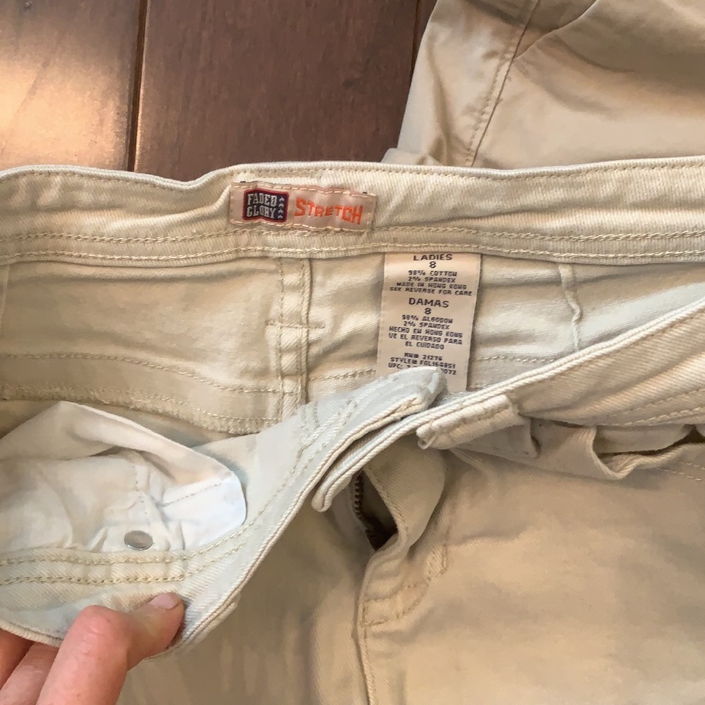 Bundle of womens 8/10 summer shorts - Picture 2 of 5